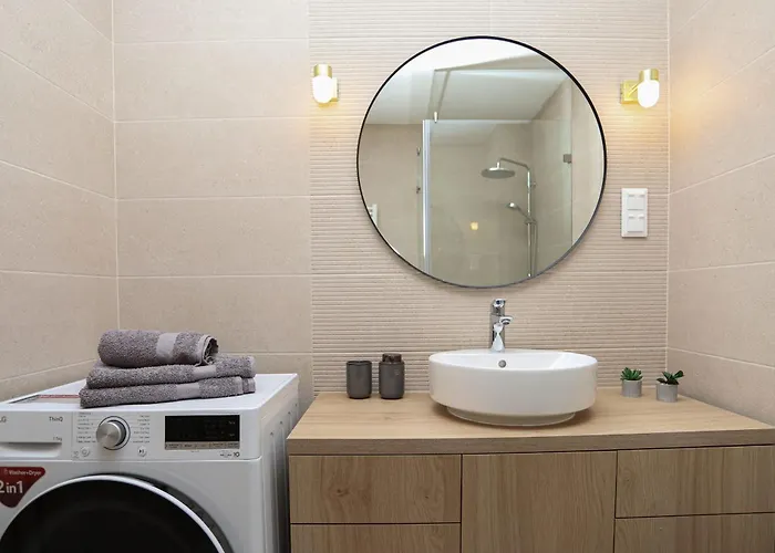 Platan Experience With Lakeview Apartmanhotel Balatonboglár